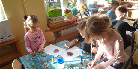 Powiększ grafikę: Zajęcia plastyczne
