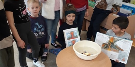 Powiększ grafikę: Zajęcia  - wulkan