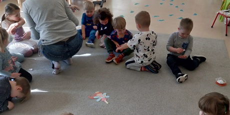 Powiększ grafikę: Zajęcia z logopedą