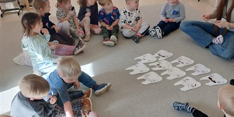 Powiększ grafikę: Zajęcia z logopedą