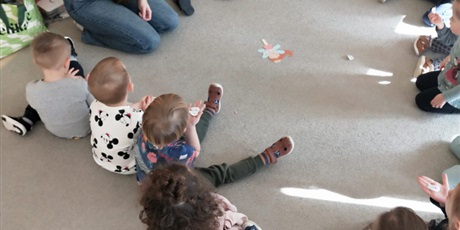 Powiększ grafikę: Zajęcia z logopedą