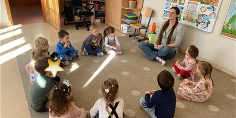 Powiększ grafikę: Zajęcia z panią logopedką Maritą