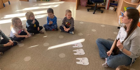 Powiększ grafikę: Zajęcia z panią logopedką Maritą