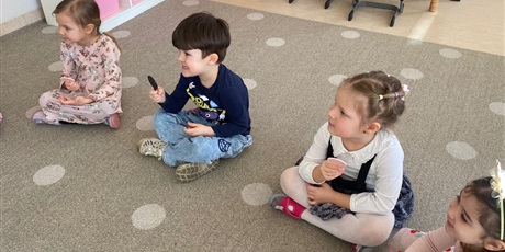 Powiększ grafikę: Zajęcia z panią logopedką Maritą