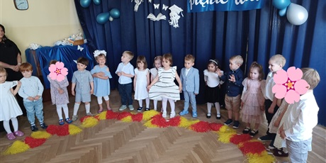 Powiększ grafikę: Zakończenie roku
