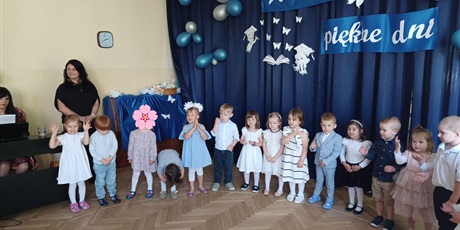 Powiększ grafikę: Zakończenie roku