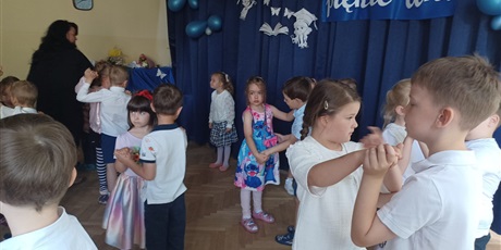 Powiększ grafikę: Zakończenie roku
