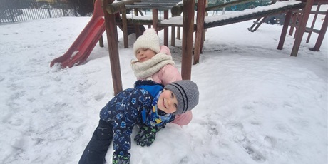 Powiększ grafikę: Zimowe zabawy